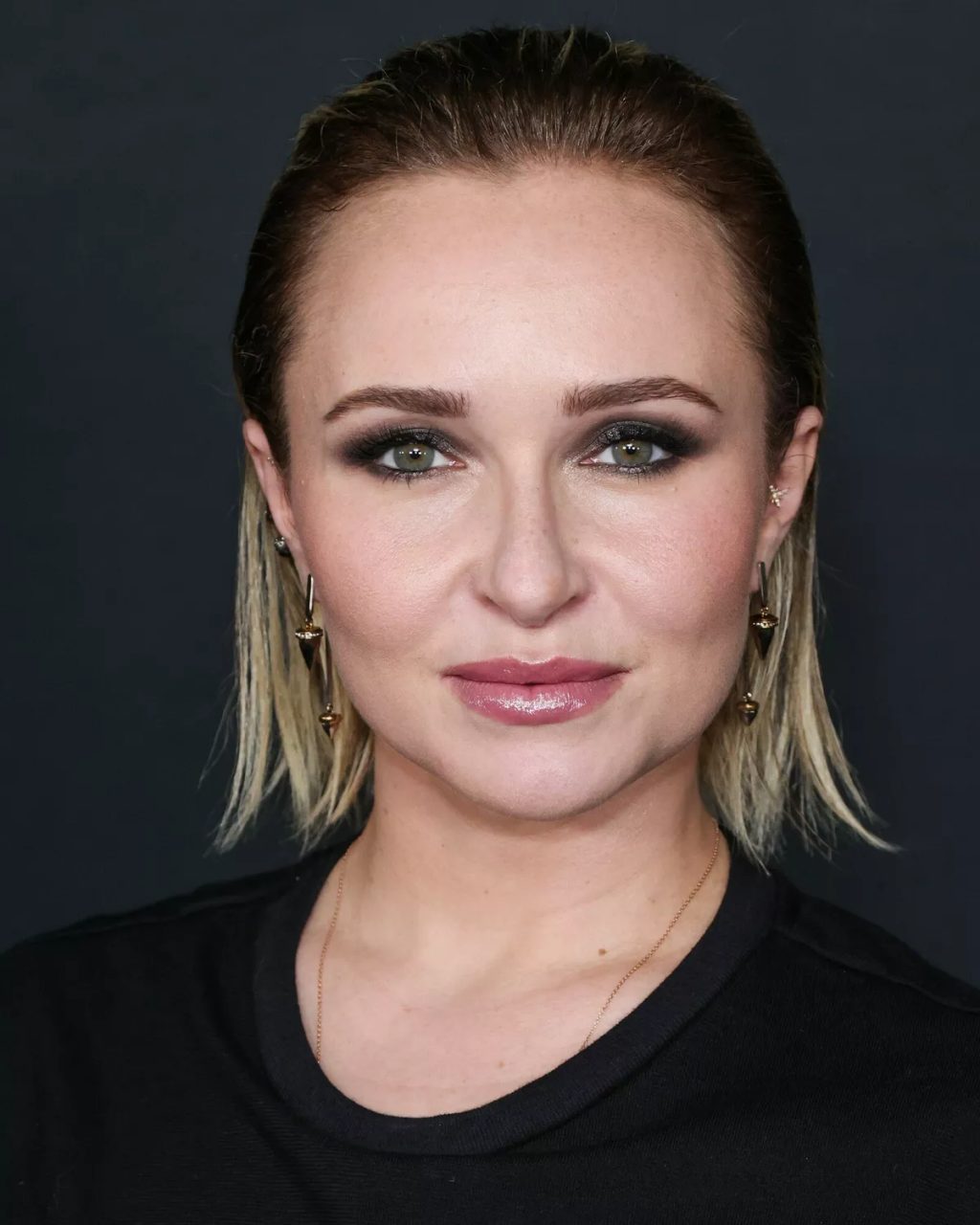 Официально: полиция назвала причину внезапной смерти 36-летней Хайден Панеттьери